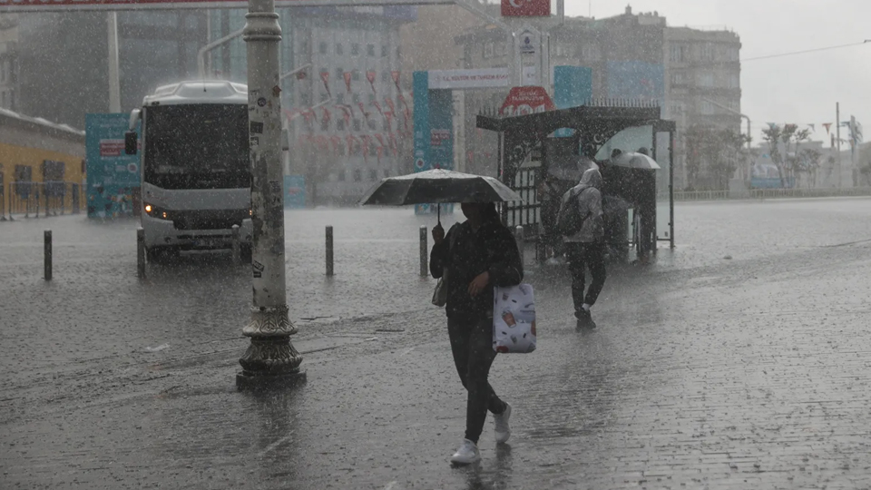 İstanbul’da yağmur kaç gün sürecek? Hafta sonunda hava durumu nasıl? 4