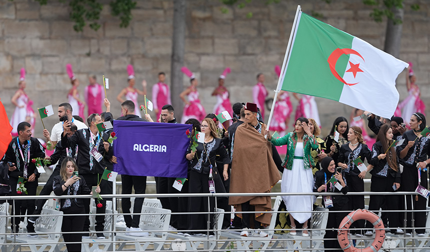 Paris'te dev açılış töreni: Olimpiyatlar başlıyor! 22