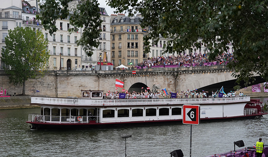 Paris'te dev açılış töreni: Olimpiyatlar başlıyor! 19