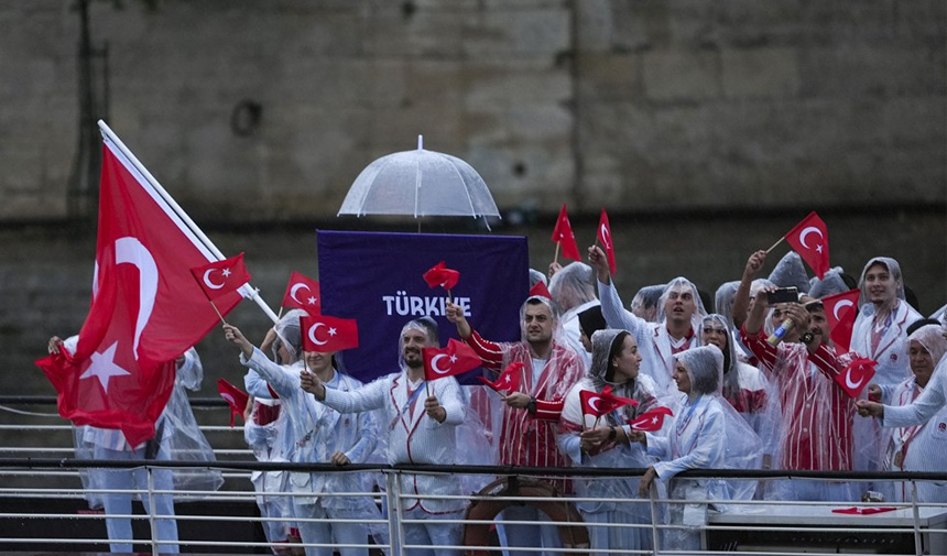 Paris'te dev açılış töreni: Olimpiyatlar başlıyor! 13