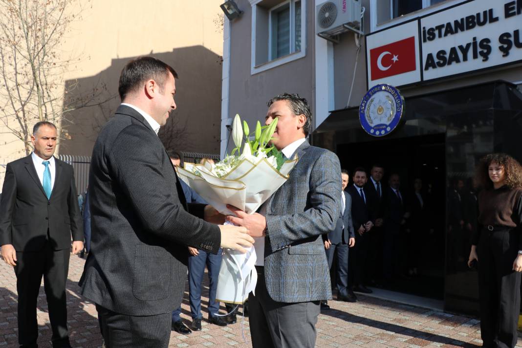 İstanbul Emniyeti'nde devir teslim töreni! Müge Anlı'nın eşi görevi böyle devraldı 6