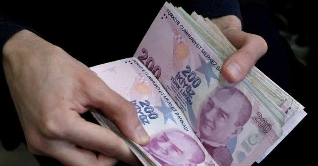 EMEKLİYE ÇİFTE ZAM MÜJDESİ: SSK ve Bağkur'lunun en düşük maaşı netleşti: 16.98 KÖK ZAM: Ek zam ile 14.623 lira 5