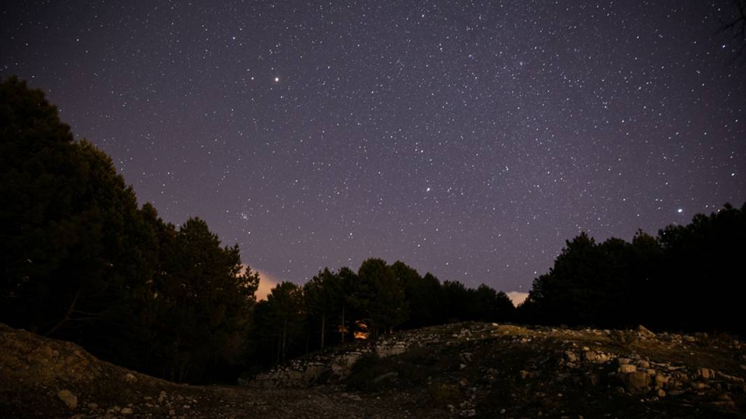 Gökyüzünde tarihi gece! 6 gezegen sıralandı, Türkiye'den de çıplak gözle izlendi 4