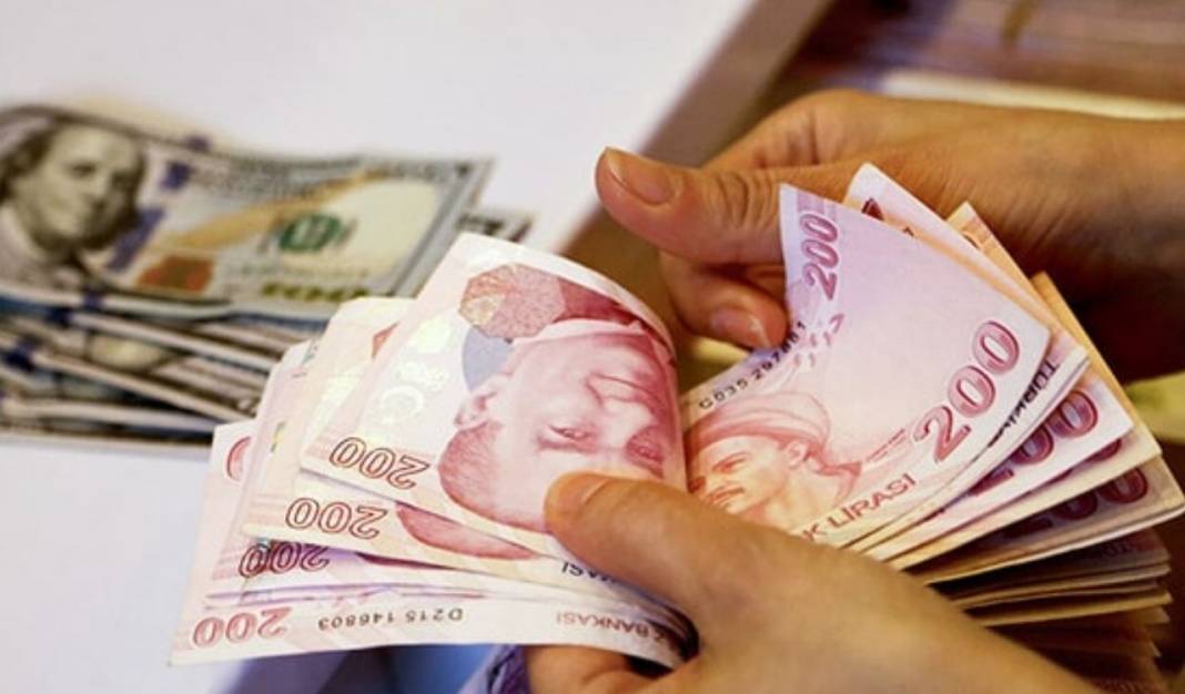 İHTİYAÇ KREDİSİ ÇEKMEYİ DÜŞÜNENELER DİKKAT: Kısa vadeli faizler yükseldi. 100 bin TL kredinin en düşük faiz oranı hangi bankada? 4