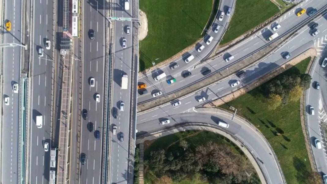 İSTANBUL'DA KAPATILAN METRO, METROBÜS VE YOLLARIN TAM LİSTESİ: 1 Mayıs'ta hangi yollar kapandı? İşte tam liste 20