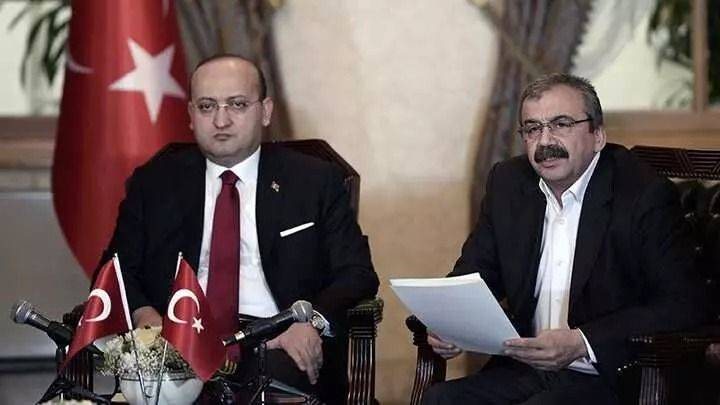 Sinemadan siyasete uzanan bir hayat: Sırrı Süreyya Önder hayatını kaybetti 5
