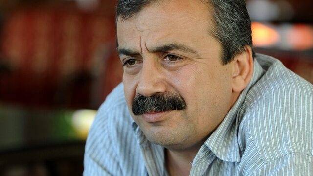 Sinemadan siyasete uzanan bir hayat: Sırrı Süreyya Önder hayatını kaybetti 6