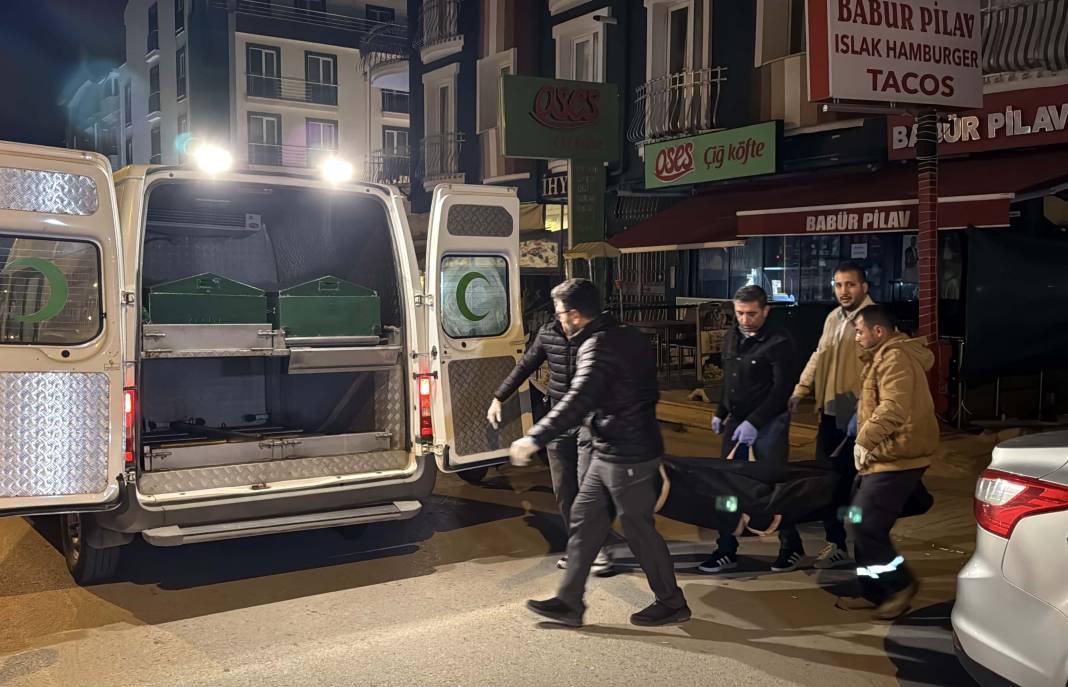 İki grup arasında silahlı bıçaklı kavga: Ölü ve yaralılar var! 4