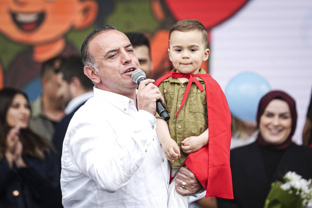 Meydan doldu taştı: İstanbul Ali Asaf için balonları gökyüzüne bıraktı 5