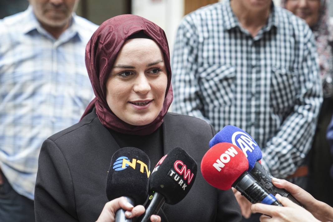 Meydan doldu taştı: İstanbul Ali Asaf için balonları gökyüzüne bıraktı 8