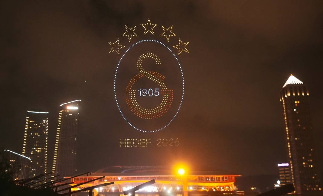 Galatasaray'dan dron gösterisi: Kutlamalara damga vurdu 9