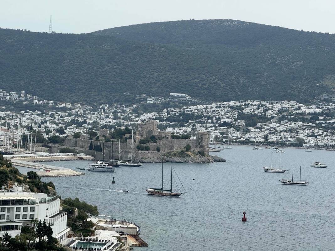 Bodrum'da yaz sezonu açıldı! Bırakın oda tutmayı şezlong için bile mini servet gerekiyor 4