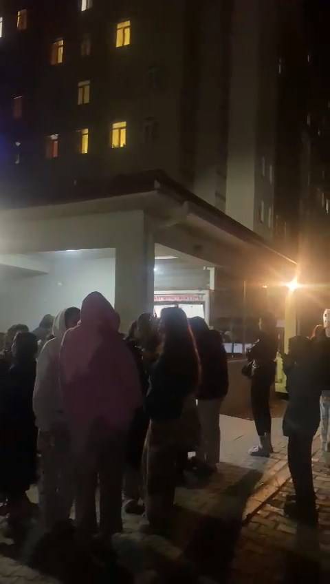 Bolu'da korkutan deprem! Vatandaşlar sokaklara döküldü 5