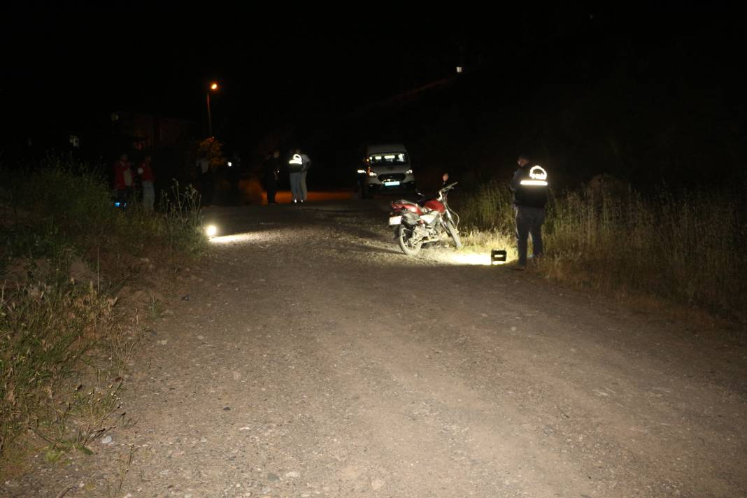 Kaza ihbarında cinayet şüphesi: 400 metre ilerde kan izleri çıktı 1