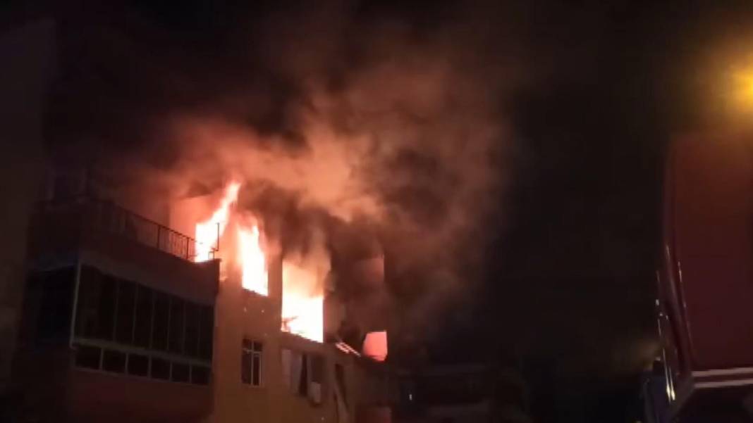 Konya'da bir binada patlama: Resmen can pazarı yaşandı 5
