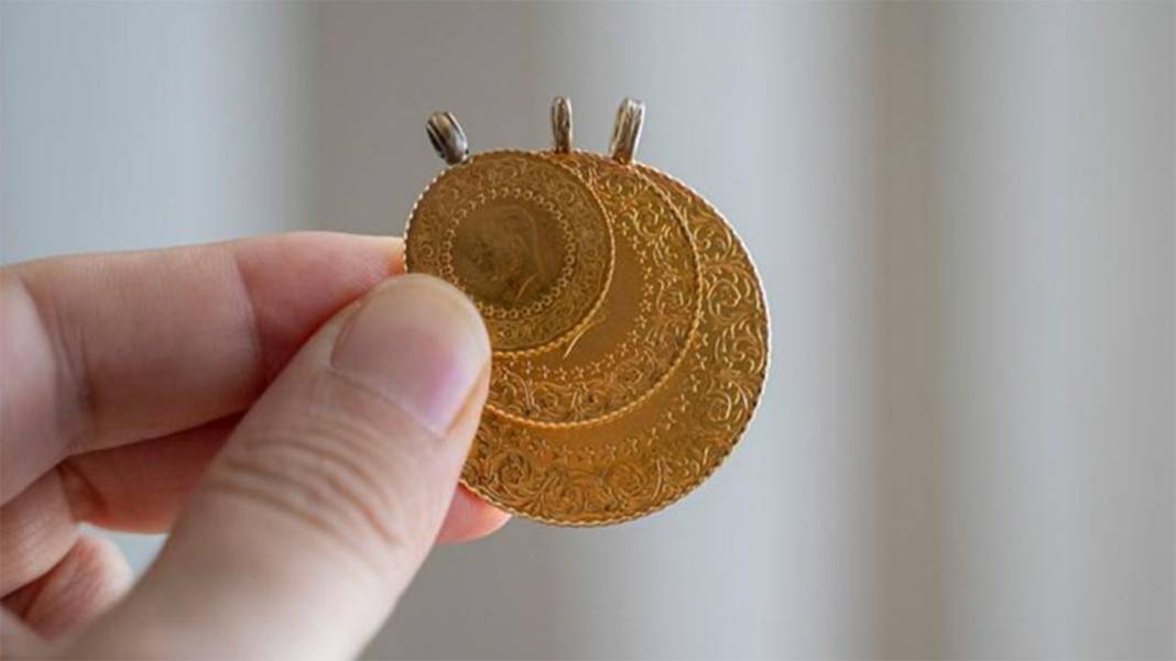 Altın yatırımcısının kabus haftası! Piyasa çakıldı, 4 bin liranın altını gördü: 18 Mayıs 2025 altın fiyatları 3