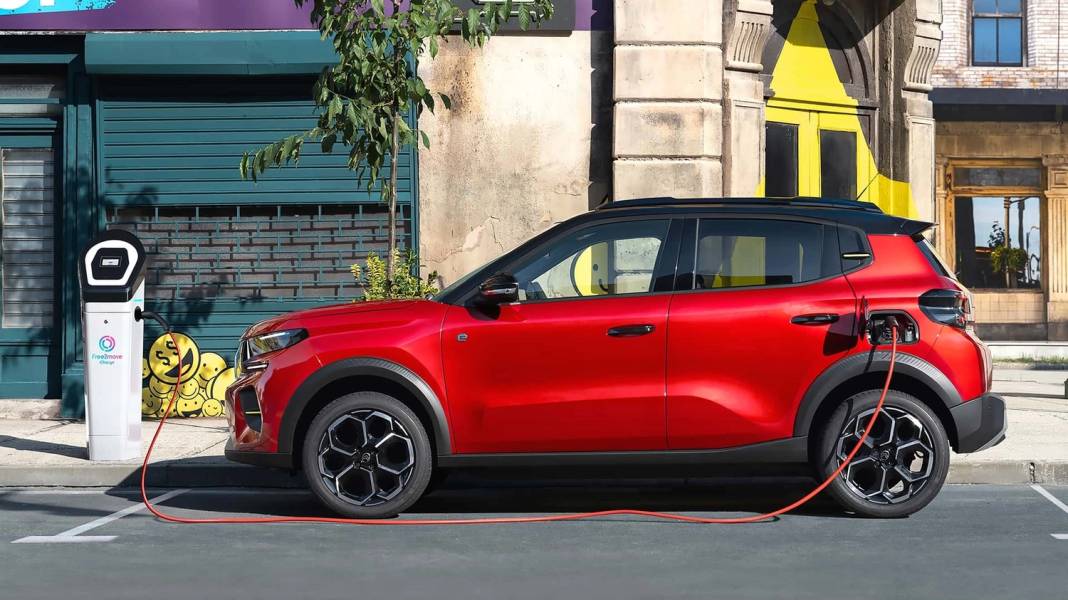 CITROEN ÇILDIRDI: Renault Clio'dan daha uyguna C3 satılıyor! Fiyat listesi açıklandı 2