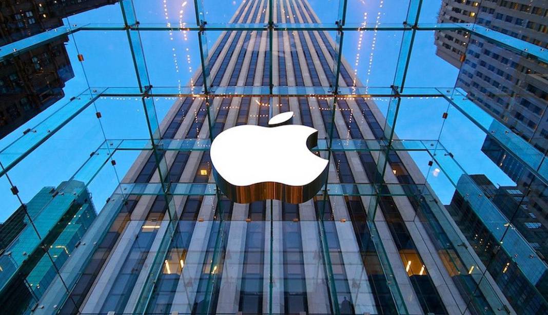 APPLE'DA FLAŞ DEĞİŞİKLİK: iOS 19'un yerine bakın ne gelecek! 4