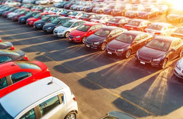 OTOMOBİLDE SIFIR FAİZ KAMPANYASI BAŞLADI: 1.5 milyon faizsiz kredi verildiği duyuruldu. İşte ödeneğe dair merak edilenler 7