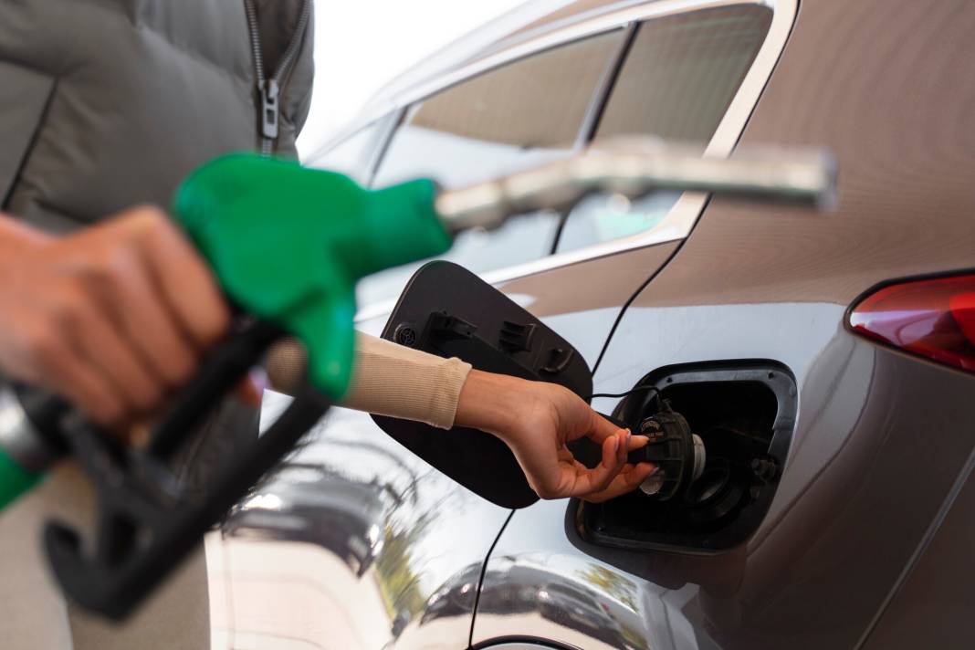 ARACI OLANLAR DİKKAT! 1 Mayıs akaryakıt fiyatları güncellendi. Benzin, motorin, LPG fiyatlarında son durum ne oldu? 1