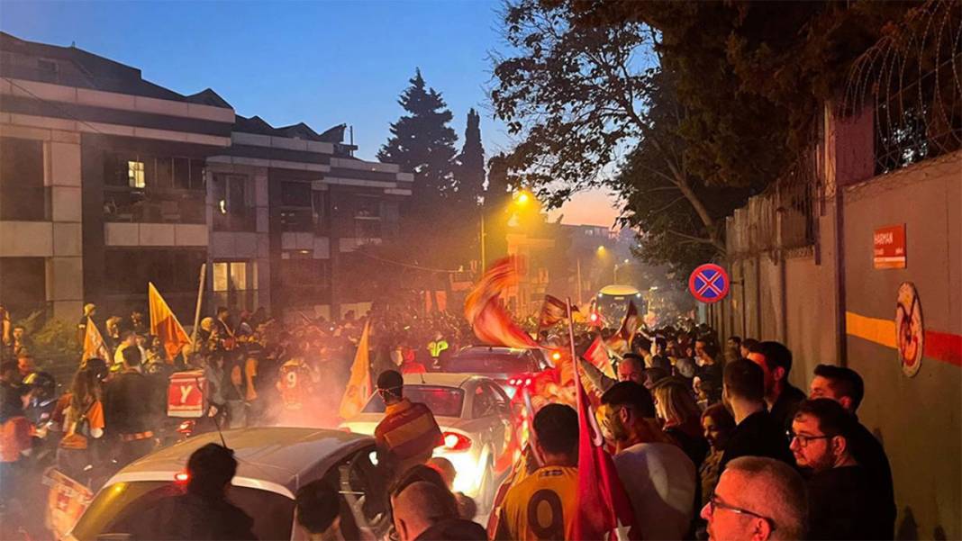 İstanbullular dikkat! Galatasaray 25. şampiyonluğunu kutlayacak: Pazar günü bu yollar kapalı olacak 2