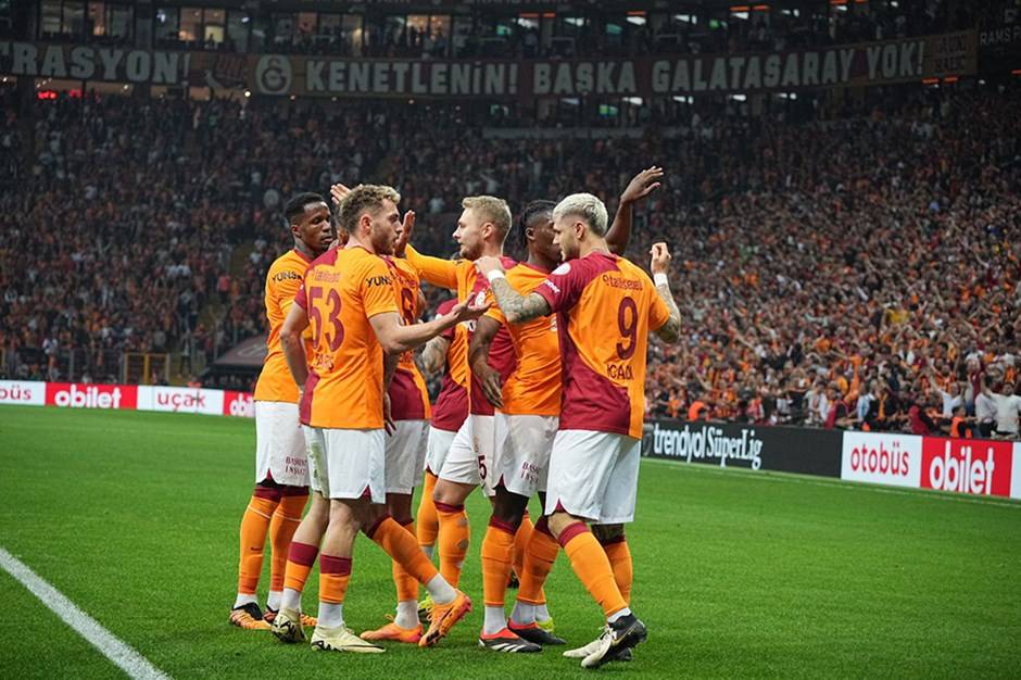GALATASARAY'DA YILDIZLAR GEÇİTİ: Transfer listesi ortaya çıktı! 2