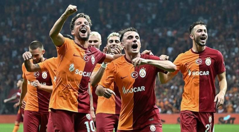 GALATASARAY'DA YILDIZLAR GEÇİTİ: Transfer listesi ortaya çıktı! 1