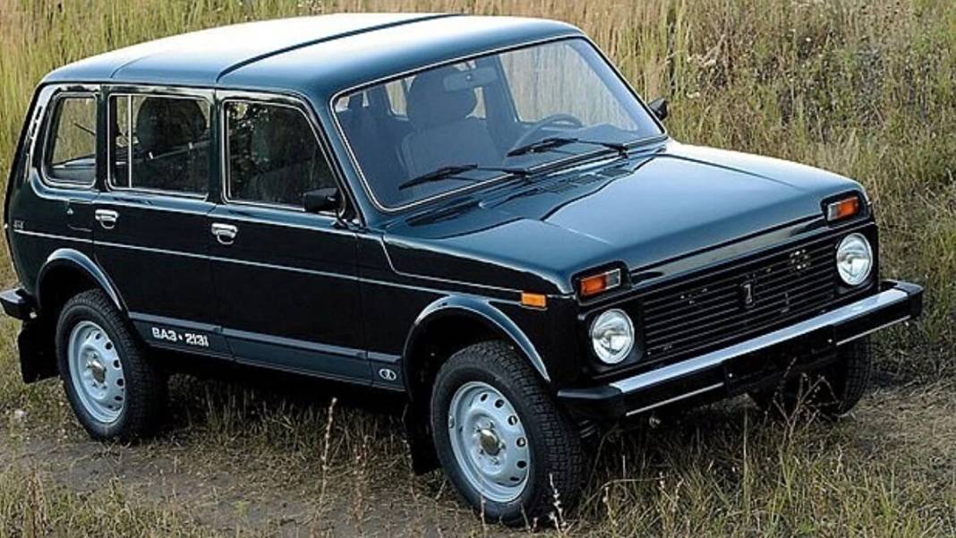 OTOMOBİL DÜNYASININ ÖLÜMSÜZ 10 OTOMOBİLİ BELLİ OLDU: Yıllar geçse de ihanet etmiyorlar! 3