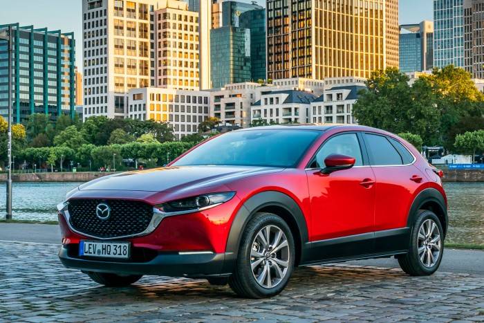 OTOMOTİV PİYASASININ ALTINI ÜSTÜNE GETİRECEK: Otomotiv devi Mazda ters köşe yaptı! 2