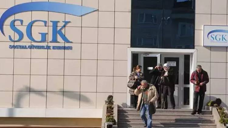 BU MESLEKLER ARTIK ERKEN EMEKLİLİKTEN YARARLANAMAYACAK: SGK o meslek gruplarını teker teker açıkladı! 12