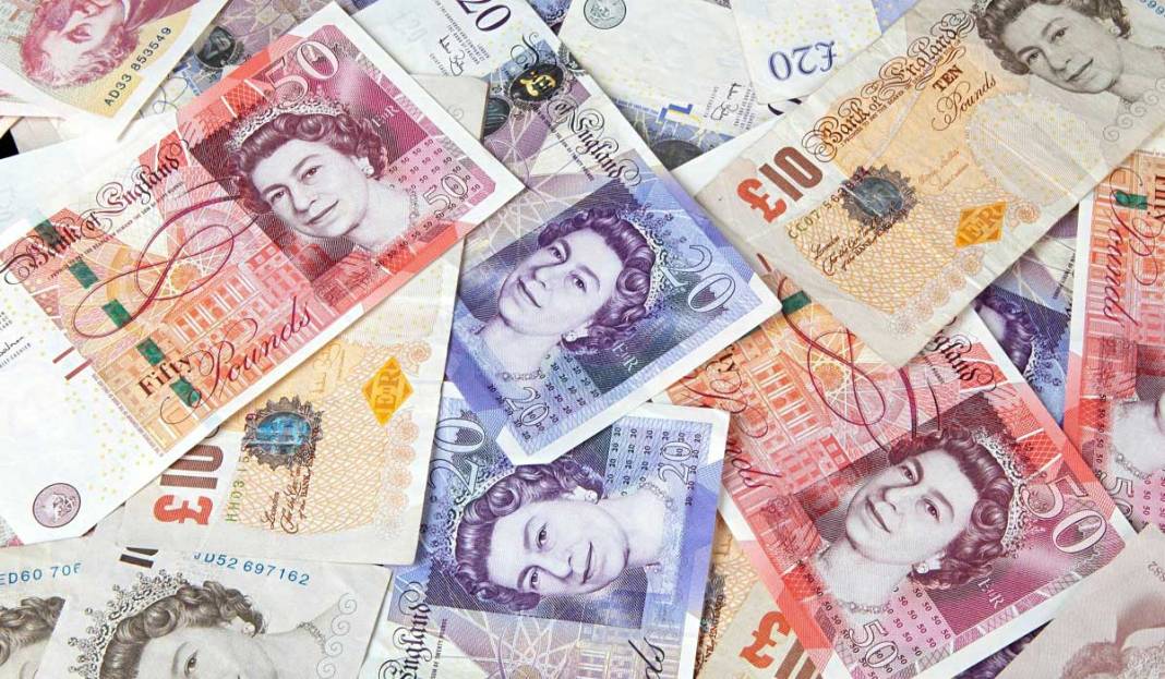 DOLAR VE EURO HAREKETLENMEYE BAŞLADI: 16 Mayıs güncel döviz kurları. Dolar ve euro bugün kaç lira? 2