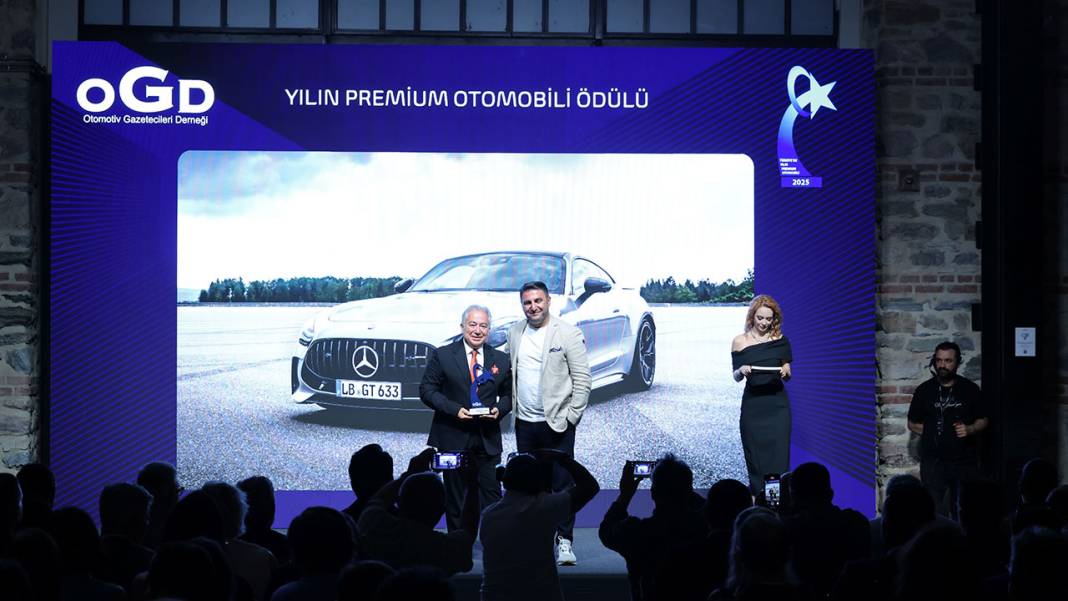 Türkiye'de 'Yılın Otomobili' açıklandı: Finale kalan 7 otomobil birbiriyle kıyasıya yarıştı 4