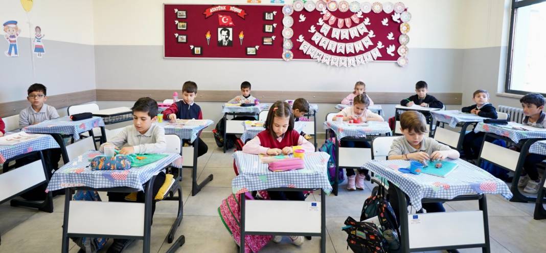 YENİ EĞİTİM ÖĞRETİM YILI TAKVİMİ AÇIKLANDI: Okullar ne zaman açılacak? 4