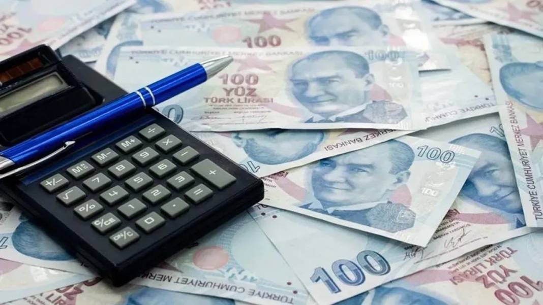 Emeklilerin ve memurların gözü o rakamlarda: İşte 3 farklı zam senaryosu 8