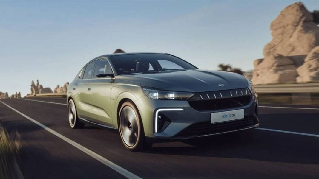 Togg yeni modeliyle Türkiye yollarına indi: SUV'dan sonra bu kez sedan segmentine damgasını vuracak 2