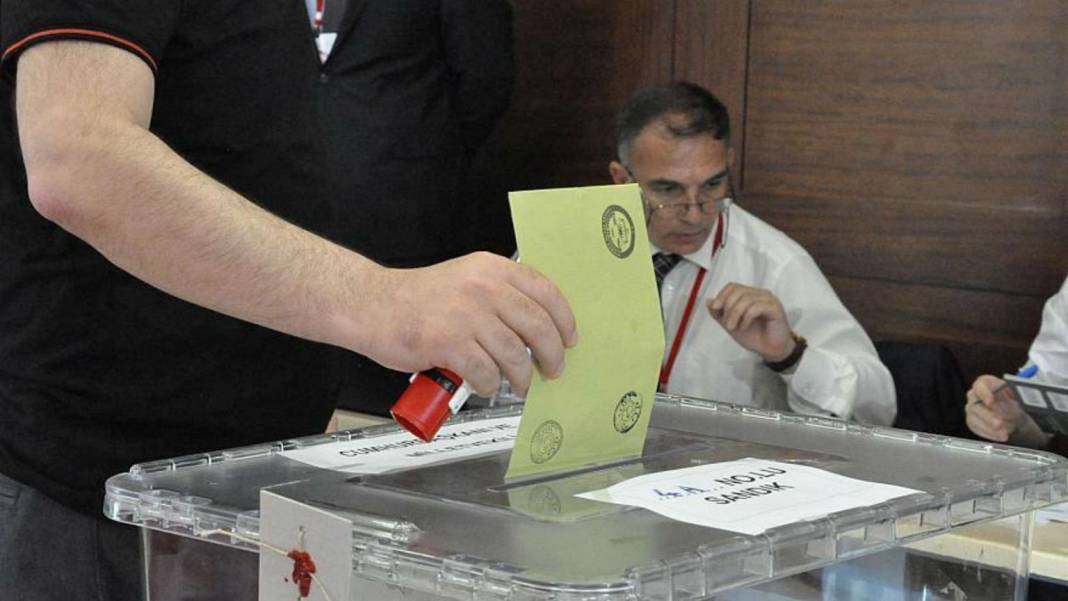 Son anketten dikkat çeken sonuçlar! AK Parti yeniden birinci parti 5