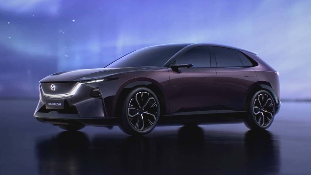 MAZDA- EZ 60 FIRTINASI: Daha yollara çıkmadan 20.000 kişiyi peşinden sürükledi 5