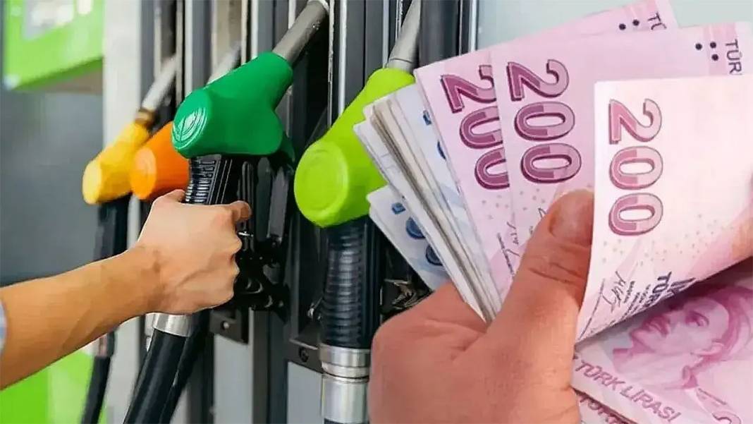 Motorin fiyatları bu gece tarihi seviyeyi görecek: Litre fiyatı 50 lirayı aşacak 3