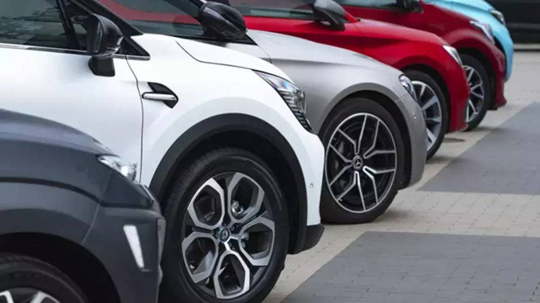SIFIR ARAÇ SAHİBİ OLMAK İSTEYENLER ELİNİZİ ÇABUK TUTUN: En ucuz otomobiller listesi açıklandı! Fiyatlar değişecek 12