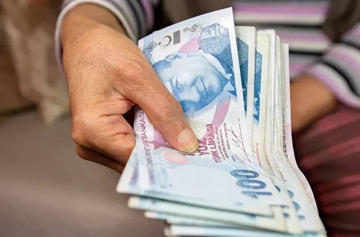 EMEKLİ PROMOSYONLARINDA YARIŞ KIZIŞTI: En çok parayı hangi banka veriyor? 3