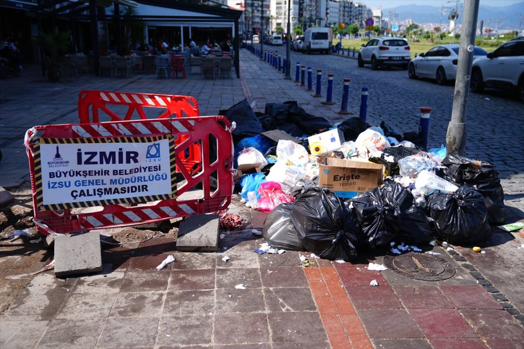 İzmir'de 23 bin belediye işçisinin grevi 4. gününde: Temizlik ve ulaşım hizmetlerinde kaos 6