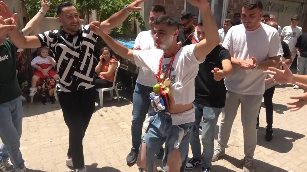 İşkence gibi düğün! Damada yapmadıkları kalmadı 1