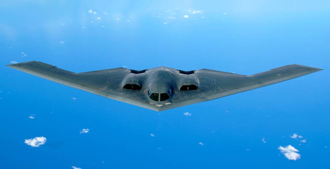 ABD, İran’ı "görünmeden" vurdu: B-2 Spirit sığınak katili ortaya çıktı 2