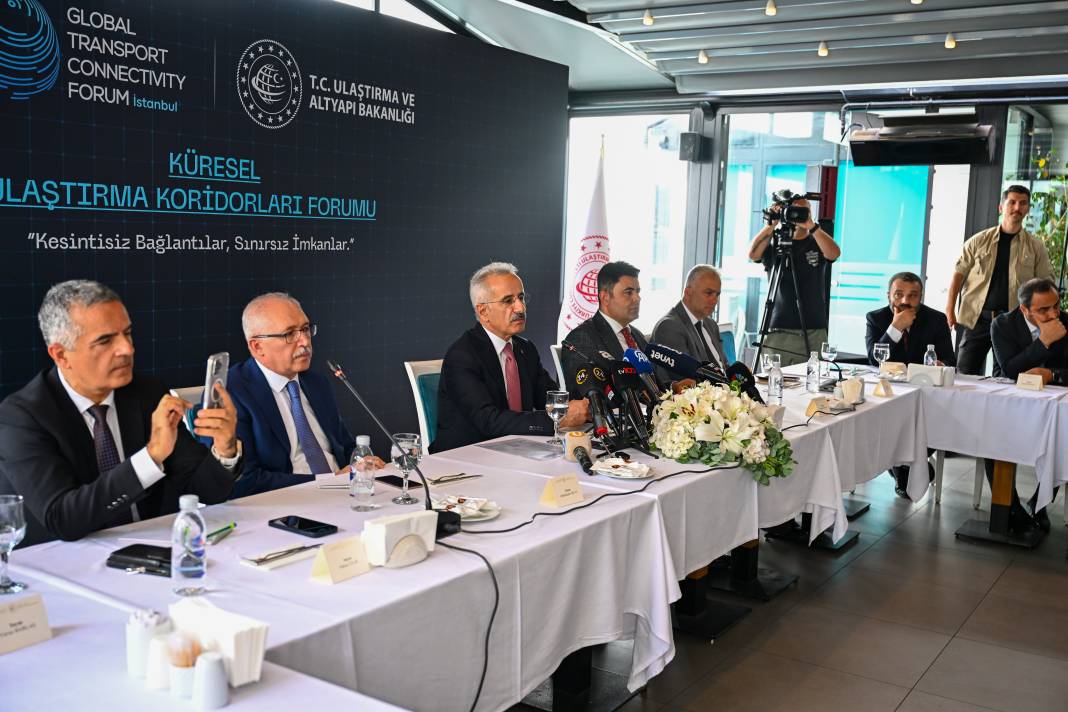 Bakan Uraloğlu açıkladı! 293 milyar dolarlık ulaşım yatırımı, 1 trilyon dolarlık ekonomik katkı 7