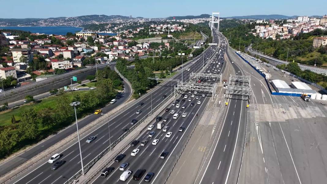 İstanbul’un bayram trafiği havadan görüntülendi 1