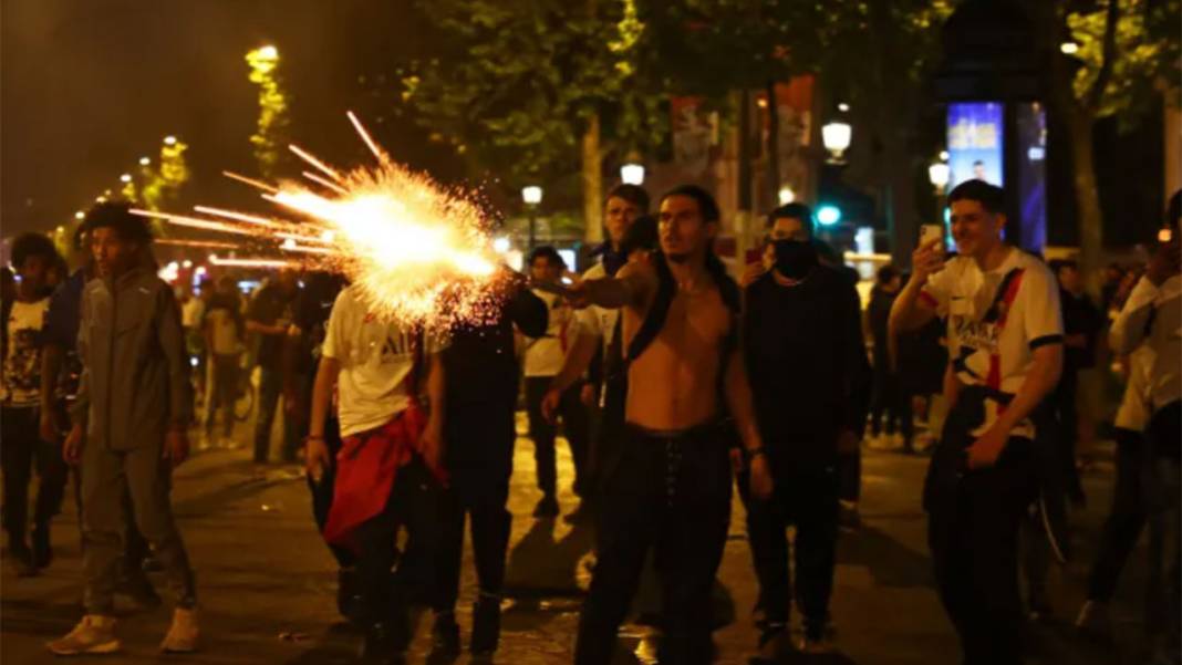 Şampiyonluk kaosu çıktı! Şampiyonlar Ligi şampiyonu PSG oldu: 81 kişi gözaltına alındı 2