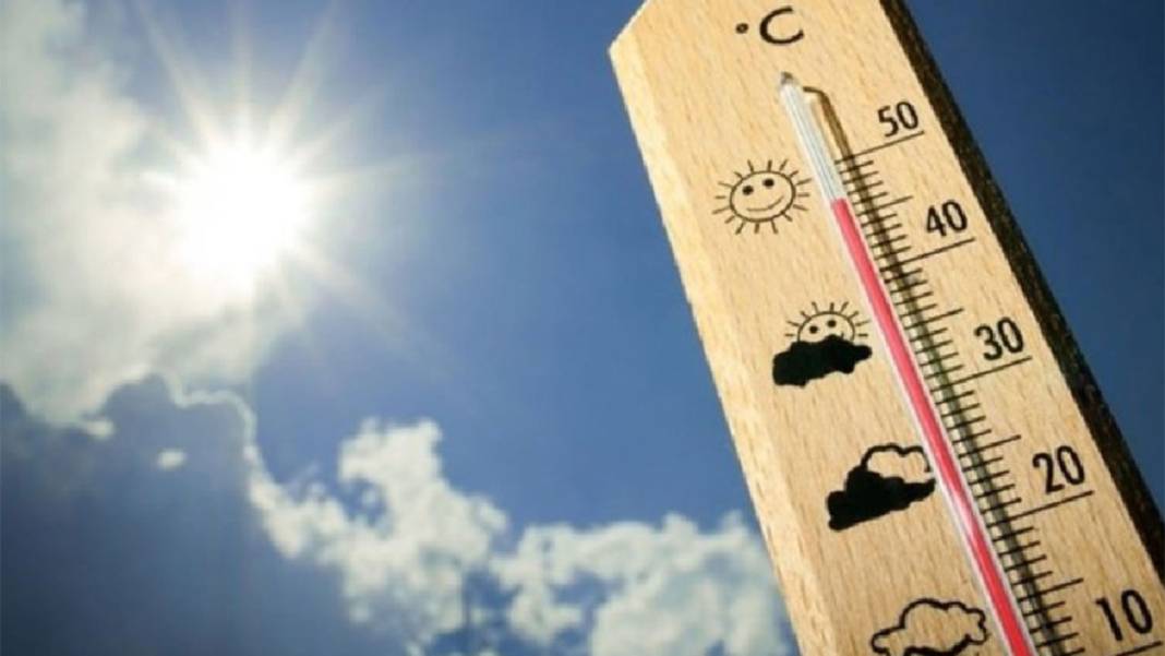 Sıcaklık 44 dereceye çıkıyor! Uzman isimden flaş güneş radyasyonu uyarısı geldi: Sakın dışarı çıkmayın! 4
