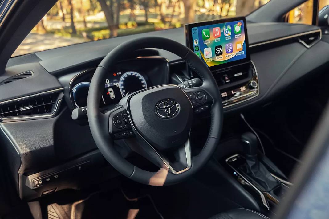 TOYOTA'DAN DEV İNDİRİM: Duyan soluğu bayide aldı! 4