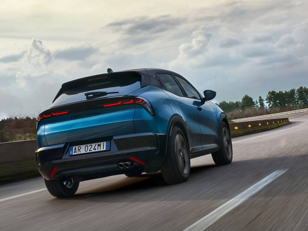 ALFA ROMEO HAZİRAN AYI FİYAT LİSTESİ GÜNCELLENDİ: Alfa Romeo Elettrica, Ibrida, Tonale ve Giulia ne kadar? 5