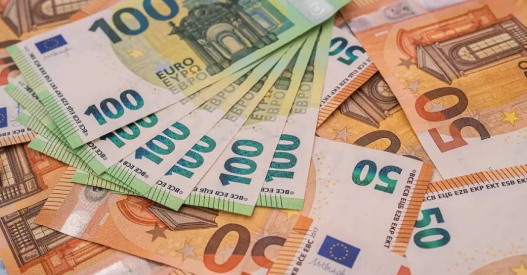 EURO RESMEN REKOR KIRDI: 24 Haziran euro ve dolar ne kadar? 24 Haziran 2025 güncel döviz kurları 2